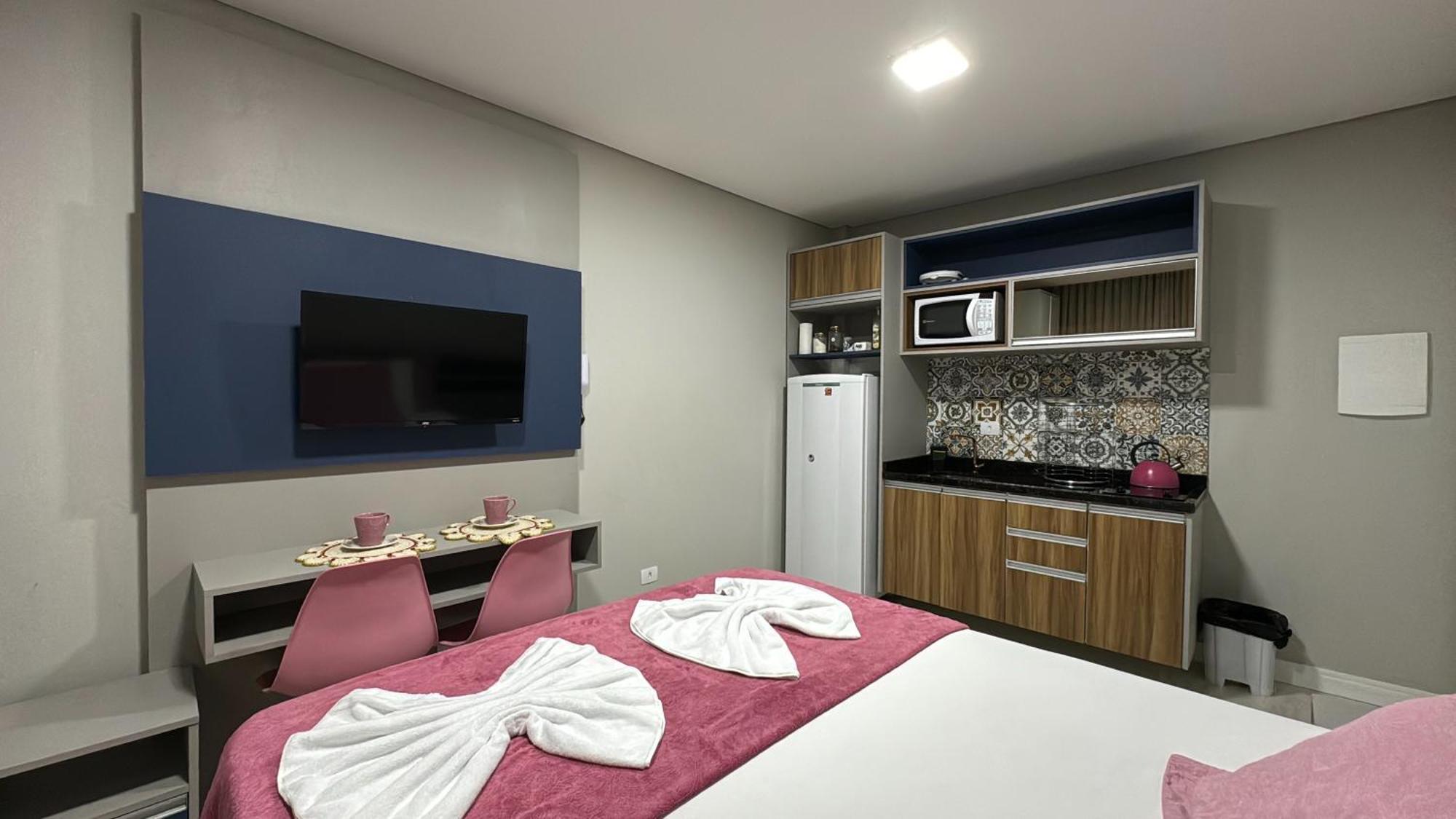 14- Studio Decorado Com Otima Localizacao!!! 쿠리치바 외부 사진